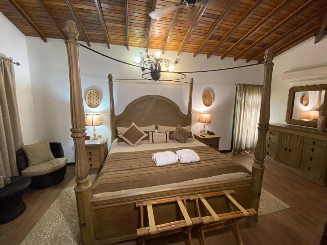 Canaima Ara Meru Lodge מראה חיצוני תמונה